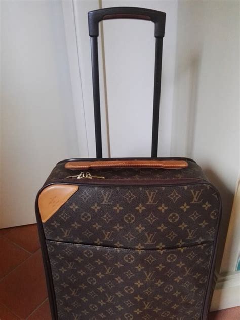 trolley bagaglio a mano louis vuitton|Rolling Luggage .